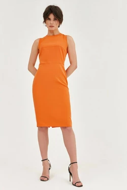 Сукня футляр без рукавів до коліна кольору апельсин